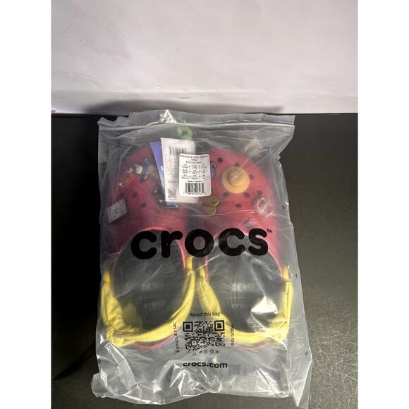 NEW Crocs One Piece Luffy Classic Clogs Men\'s Size 7
